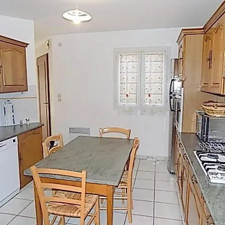 Hébergement de vacances Maison Saint-palais-sur-mer, 4 Pièces, 6 Personnes - Fr-1-305a-19