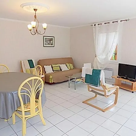 Hébergement de vacances Maison Saint-palais-sur-mer, 4 Pièces, 6 Personnes - Fr-1-305a-19
